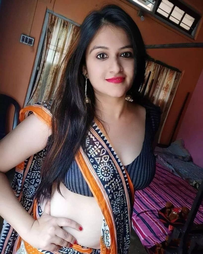 Call Girls in Saket